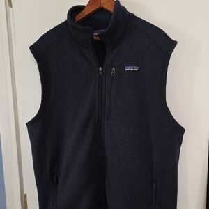 Patagonia Navy XL Vest Perfect Condition 3 Zippered Pockets